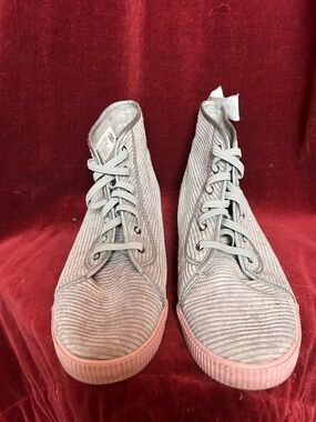 Toms Women's High-Top Corduroy Sneakers in Light Gray with Pink Sole